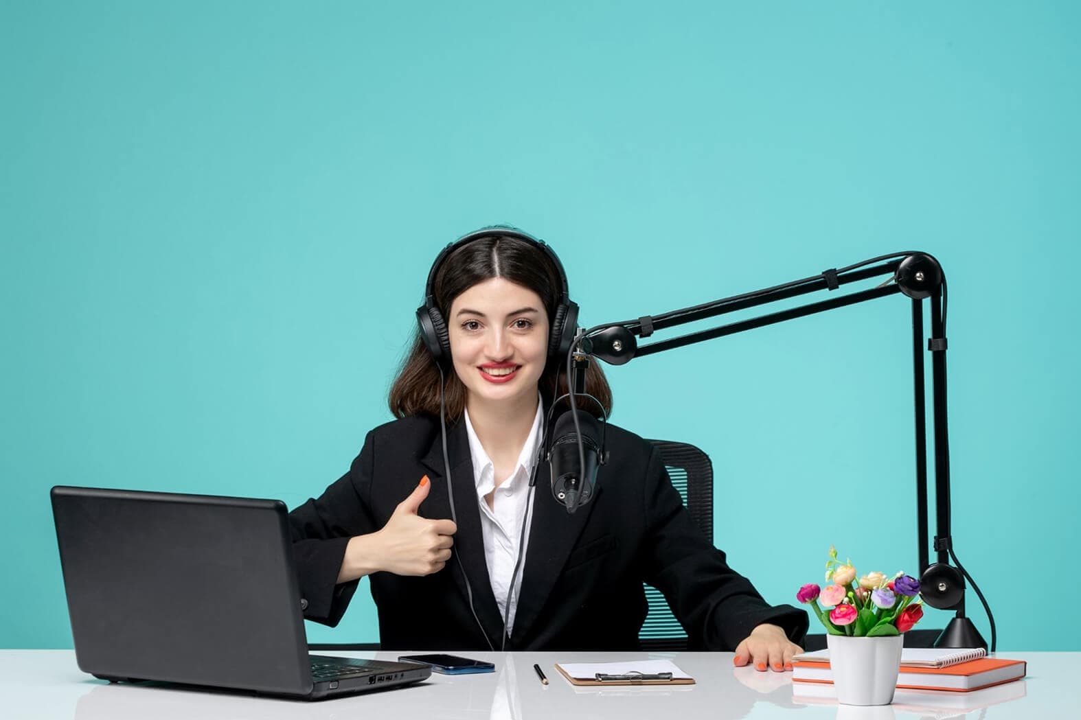 When Hiring a Broadcast Journalist and Presenter
