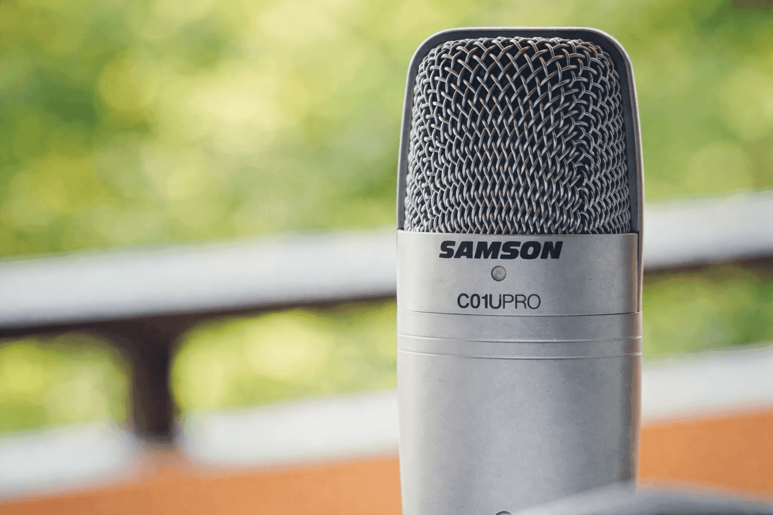 Microphone