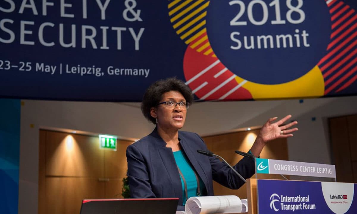 Questions to Ask Before Hiring a Conference Moderator